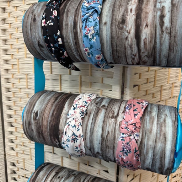 A lot of 4, custom, handmade, floral print headbands (purchased from Etsy) - Picture 2 of 15